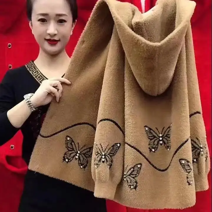 Middle Aged Elderly Women Fashion Butterfly Embroidery  2024 brown