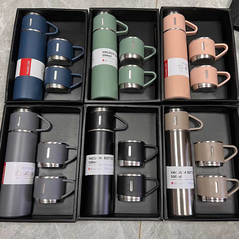 A 500ML Stainless Steel Vacuum Flask Gift Set